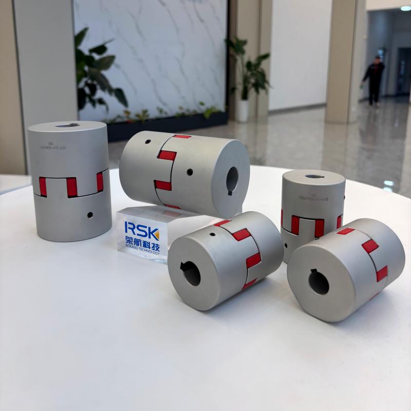 Aluminium Alloy Jaw Shaft Coupling PU Spider Insert Screw Set Type dengan Keyway Disesuaikan untuk Robot